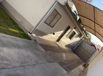 Oficina comercial · 3 Ambientes · 6 Cocheras · Galpon + Oficina