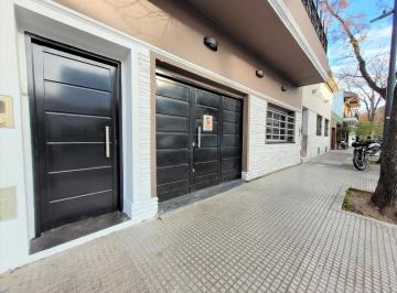 Casa · 132m² · 4 Ambientes · 1 Cochera · Tipo Casa en Venta de 4 Ambientes con Cochera y Terraza.