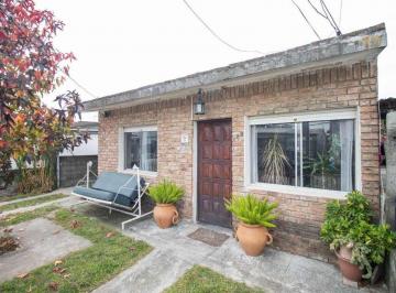 Casa · 106m² · 4 Ambientes · 3 Cocheras · Venta de 2 Casas Padron Unico Las Piedras Garajes