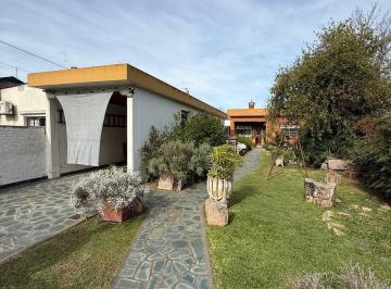 Casa · 144m² · 4 Ambientes · 1 Cochera · Casa en Venta en Benavidez