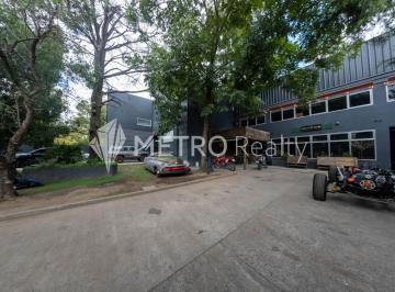 Bodega-Galpón · 1500m² · 10 Ambientes · 3 Cocheras · Galpones - Depósitos en Venta en Ituzaingó