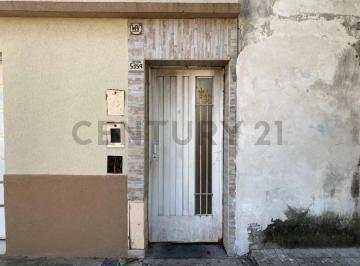 PH · 40m² · 3 Ambientes · Venta PH 2 Dorm. Barrio Azcuénaga