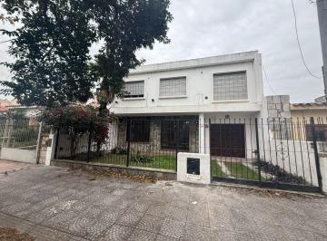 Casa de 4 ambientes, Córdoba · Barrio Juniors ★★ Allquilo ★★ 3 Dorms!