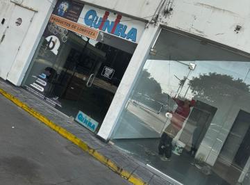 Local comercial , Córdoba · Local Comercial en Estacion de Servicio