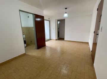 Departamento de 3 ambientes, Córdoba · Dpto en Alquiler. Centro. Entre Ríos 200.balcón