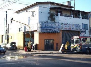PH · 484m² · 8 Ambientes · 1 Cochera · Departamento PH en Venta Ubicado en Turdera, Lomas de Zamora, G. B. a. Zona Sur