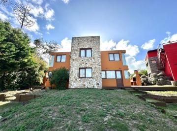 Casa · 207m² · 8 Ambientes · 2 Cocheras · Mar Azul - 2 Casas en Block a Pasos del Mar