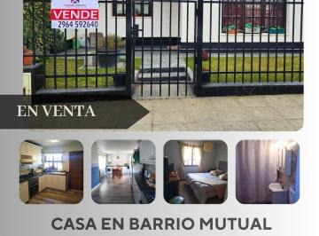 Casa · 124m² · 4 Ambientes · 1 Cochera · Casa en Barrio Mutual