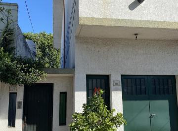 PH · 65m² · 3 Ambientes · PH en La Calabria - San Isidro
