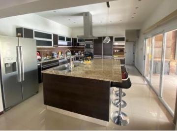 Casa · 430m² · 6 Ambientes · 2 Cocheras · Casa - Santa Lucia