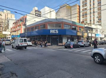 Local comercial · 310m² · 4 Ambientes · 1 Cochera · Local en Quilmes