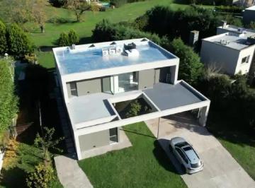Casa · 194m² · 5 Ambientes · Venta, Casa, Barrio El Atardecer, Haras Santa Maria, Estrenar, Piscina, Golf, Futbol, Tenis