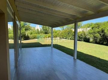 Casa · 152m² · 4 Ambientes · 4 Cocheras · Venta Casa en Lote Interno Rebajada. San Francisco. Villanueva