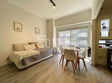 Departamento · 30m² · 2 Ambientes · Venta Departamento 2 Ambientes a La Calle con Balcon - Plaza Colon Mar del Plata