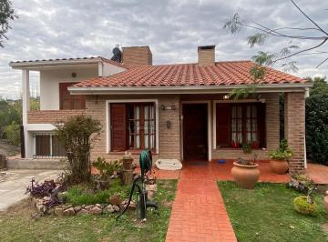 Casa de 6 ambientes, Villa Carlos Paz · V° Carlos Paz - B° Carlos Paz Sierras - Chalet 4 Dorm., Quincho y Piscina