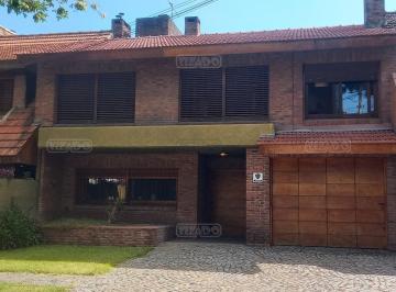 Casa · 190m² · 4 Ambientes · Casa Chalet en Venta en Santa Rita, San Isidro, G. B. a. Zona Norte