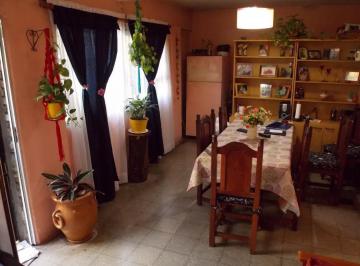 PH · 115m² · 4 Ambientes · PH en Venta - 3 Dorm. 1 Baño - 230 m² - General San Martín