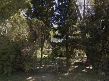 Casa de 3 ambientes, San Vicente · 3 Lotes en Esquina con Edificación a Valor de Remate