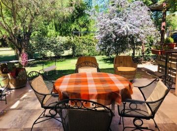 Casa de 6 ambientes, Perdriel · Casa Muy Cómoda Para Flia