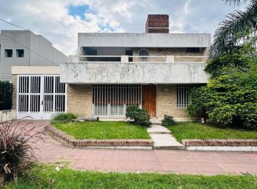 Casa de 5 ambientes, Córdoba · Venta Casa Urca 4 Dorm. Apto Credito