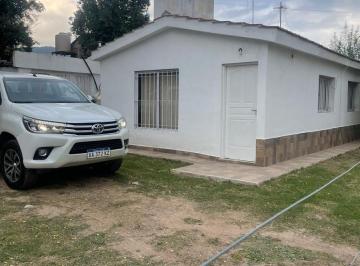 Casa · 70m² · 3 Ambientes · 1 Cochera · Venta Casa 2 Dorm., Bialet Masse, Cordoba