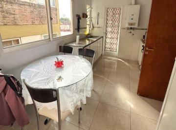 Departamento · 66m² · 3 Ambientes · Mitre 3400, Semipiso, 3er Piso, Excelente Ubicacion!