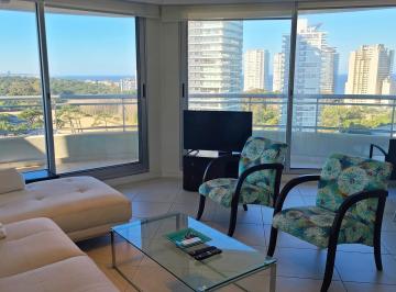 Departamento · 95m² · 5 Ambientes · 1 Cochera · Espectacular Departamento en Punta del Este con Vistas Al Mar - Tm