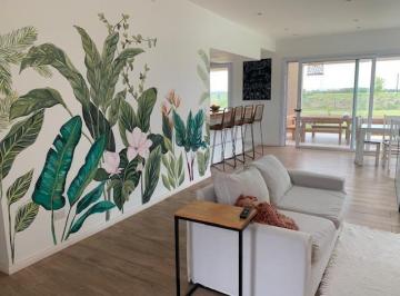 Casa · 130m² · 4 Ambientes · 2 Cocheras · Casa en Venta