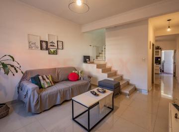 Casa · 190m² · 6 Ambientes · 2 Cocheras · Venta - Casa Multifamiliar C/ Galpon - Tablada