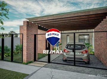Casa · 73m² · 3 Ambientes · 1 Cochera · Casa 2 Dorm. Venta Zona San Lorenzo Chico