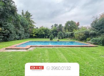 Casa · 190m² · 4 Ambientes · 1 Cochera · Chalet 3 Dorm. Venta - Pilar