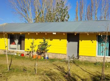 Casa · 160m² · 4 Ambientes · Venta de Casa en Plottier B° La Matilde