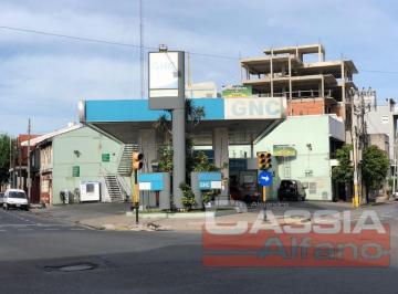 Local comercial · 250m² · Local - Piñeyro