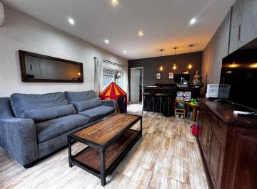 Casa · 135m² · 4 Ambientes · 2 Cocheras · Casa en Venta 3 Dorm. con Piscina Apta Crédito Barrio Links