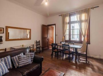 Departamento · 97m² · 4 Ambientes · ¡A Reciclar! 3 Dorm. en Venta con Gran Potencial en Edificio de Categoría