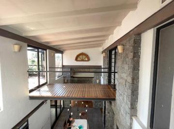 Casa · 300m² · 6 Ambientes · 2 Cocheras · Casa - La Lomada de Pilar
