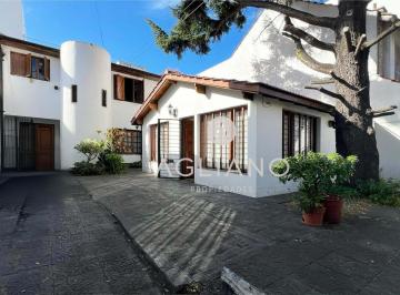 Casa · 180m² · 7 Ambientes · 2 Cocheras · Venta Casa 5 Amb + Depto 2 Amb.