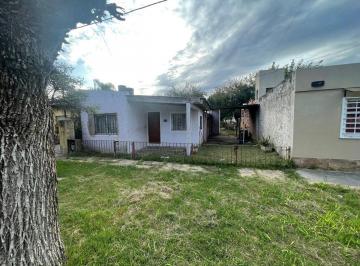 Casa · 70m² · 3 Ambientes · 2 Cocheras · Casa en Romero en Venta - La Plata