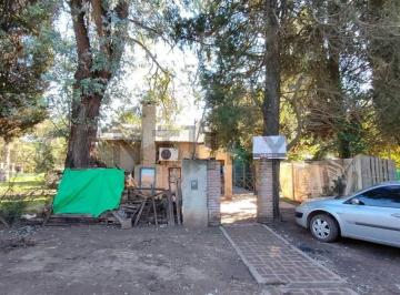 Casa · 89m² · 4 Ambientes · Casa en Venta a Reciclar de 3 Dorm., Ubicado 622 Entre 521 y 522, El Pato, Berazategui.