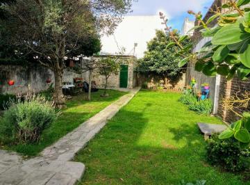 Terreno · 80m² · 3 Ambientes · 2 Cocheras · Villa Ballester - Casa con Excelente Terreno!