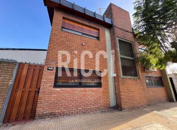 Casa · 170m² · 6 Ambientes · 2 Cocheras · Casa en Venta 6 Ambientes Berazategui Apto Credito