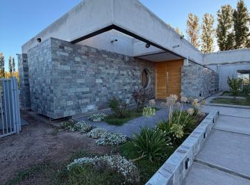 Casa de 5 ambientes, General Roca · Exclusiva Casa Sol del Valle - General Roca