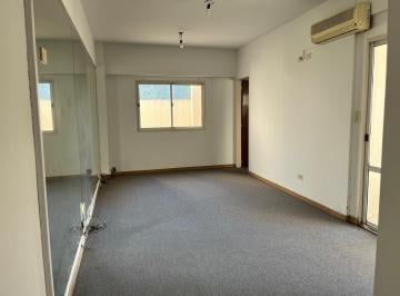 Departamento · 60m² · 3 Ambientes · 3 Ambientes con 2 Patios. Excelente Ubicacion!