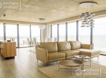 Departamento · 5 Ambientes · 1 Cochera · Venta Apartamento 3 Dorm. Playa Brava