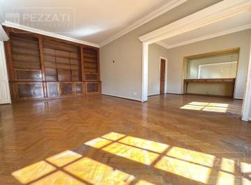Departamento · 182m² · 5 Ambientes · Departamento en Venta de 4 Dorm.. Todo Externo. Edificio Tradicional. Doble Entrada