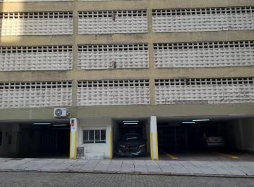 Garage , Recoleta · Venta - Cochera en Recoleta con Ascensor y Valet Parking.