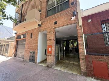 Departamento · 53m² · 3 Ambientes · Excelente 3 Ambientes con Patio Apto Vivienda y Profesional