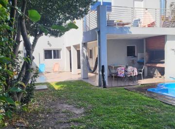 Casa de 5 ambientes, Tres de Febrero · Casa 5 Ambientes en Venta Santos Lugares