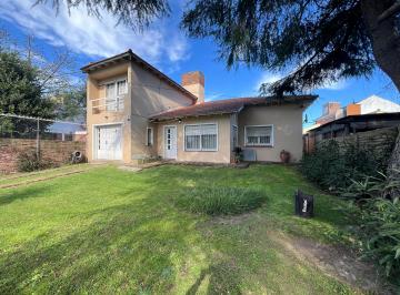 Casa de 4 ambientes, La Plata · Casa en Venta m. B. gonnet (Centenario y 489)