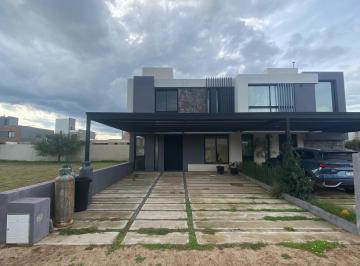 Foto · Duplex en Venta Terrazas de Manantiales 4 Dorm. (1 en Pb)